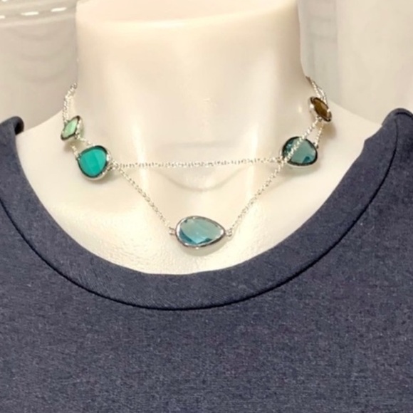 Chloe + Isabel 34” Necklace Faceted Beads UNIQUE Silver - Picture 9 of 9